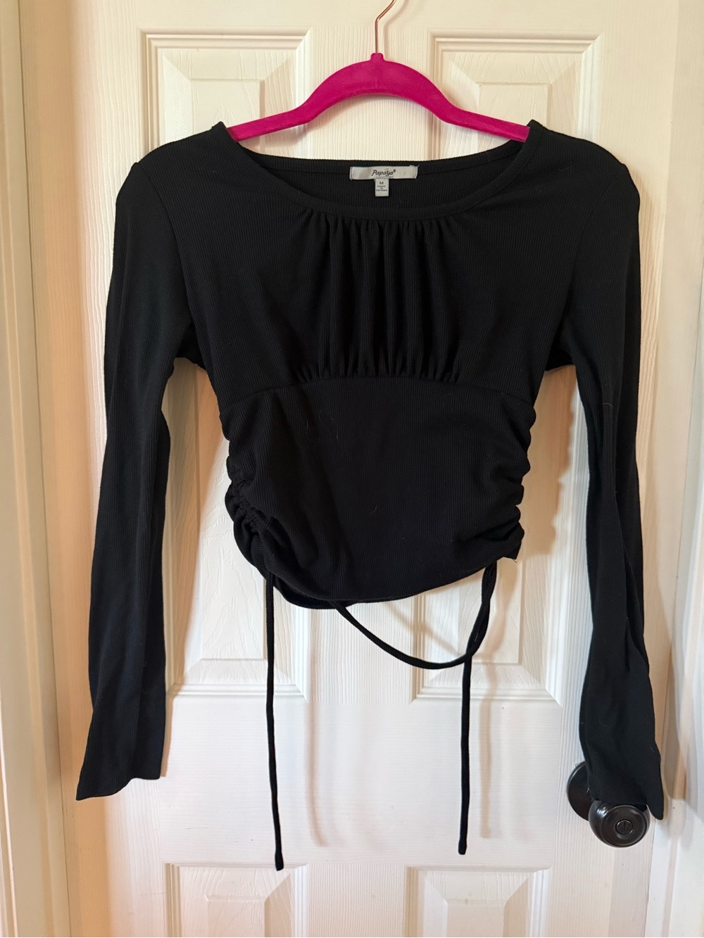 Black Ruched Long-Sleeve Crop Top papaya